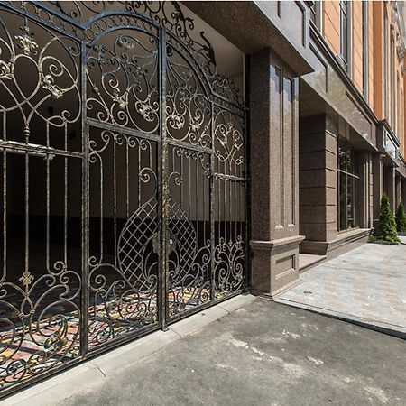 Skycity Apartments Odesa Exterior foto